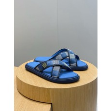 루이비통(LV) 워터프론트(Waterfront) 모노그램 워터프루프 슬리퍼 신발