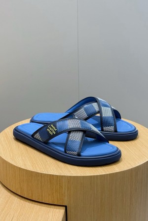 루이비통(LV) 워터프론트(Waterfront) 모노그램 워터프루프 슬리퍼 신발