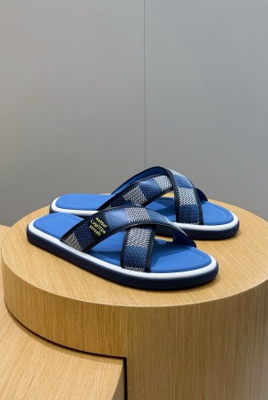 루이비통(LV) 워터프론트(Waterfront) 모노그램 워터프루프 슬리퍼 신발