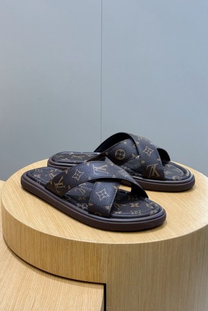 루이비통(LV) 워터프론트(Waterfront) 모노그램 워터프루프 슬리퍼 신발