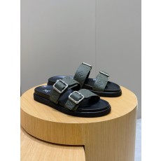 루이비통(LV) 오아시스(OASIS) 모노그램 스웨이드 뮬 슬리퍼 샌들 신발