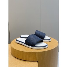 루이비통(LV) 워터프론트(Waterfront) 모노그램 워터프루프 슬리퍼 신발