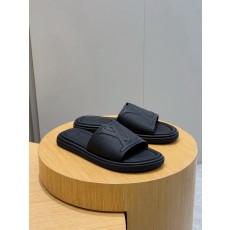 루이비통(LV) 워터프론트(Waterfront) 모노그램 워터프루프 슬리퍼 신발