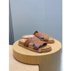 루이비통(LV) 오아시스(OASIS) 모노그램 스웨이드 뮬 슬리퍼 샌들 신발