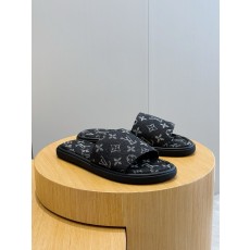 루이비통(LV) 워터프론트(Waterfront) 모노그램 워터프루프 슬리퍼 신발