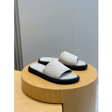 루이비통(LV) 워터프론트(Waterfront) 모노그램 워터프루프 슬리퍼 신발