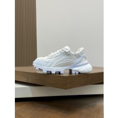 루이비통(LV) 나파 레더 & 테크니컬 메쉬 믹스 스니커즈 신발