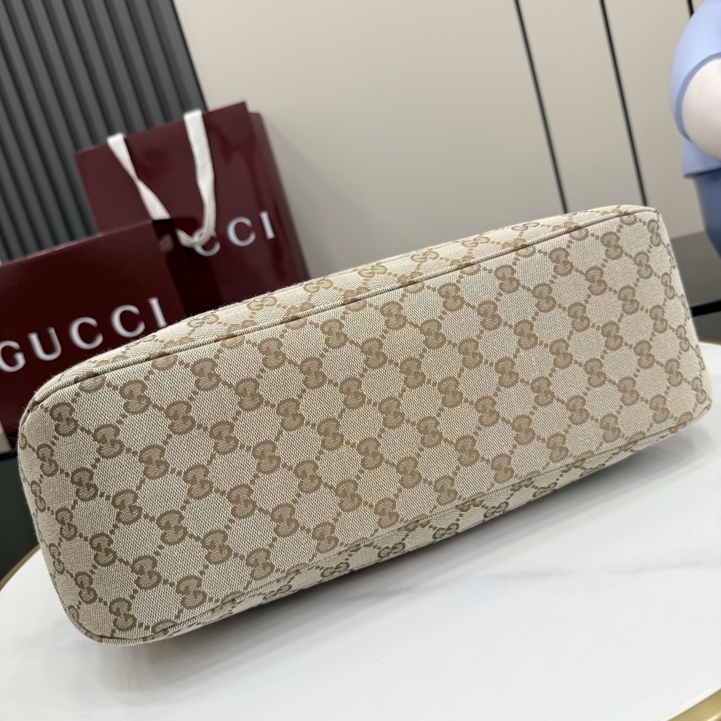 구찌(Gucci) 재키(Jackie) GG 캔버스 토트백 가방 미디엄