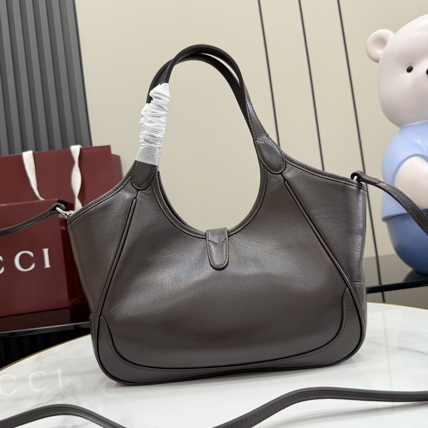 구찌(Gucci) 마켓 인스파이어드 브라운 레더 토트백 가방