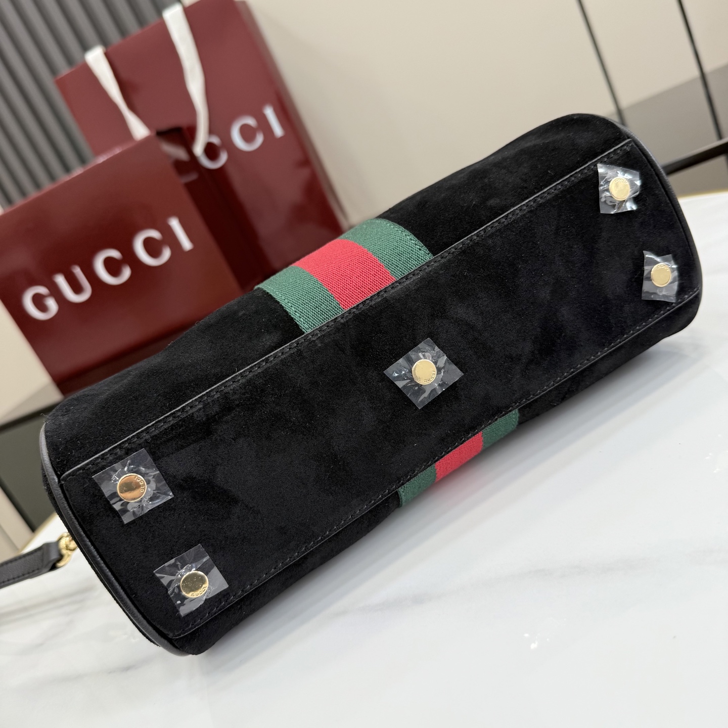 구찌(Gucci) 보르세토(Borsetto) 스웨이드 핸드백 가방