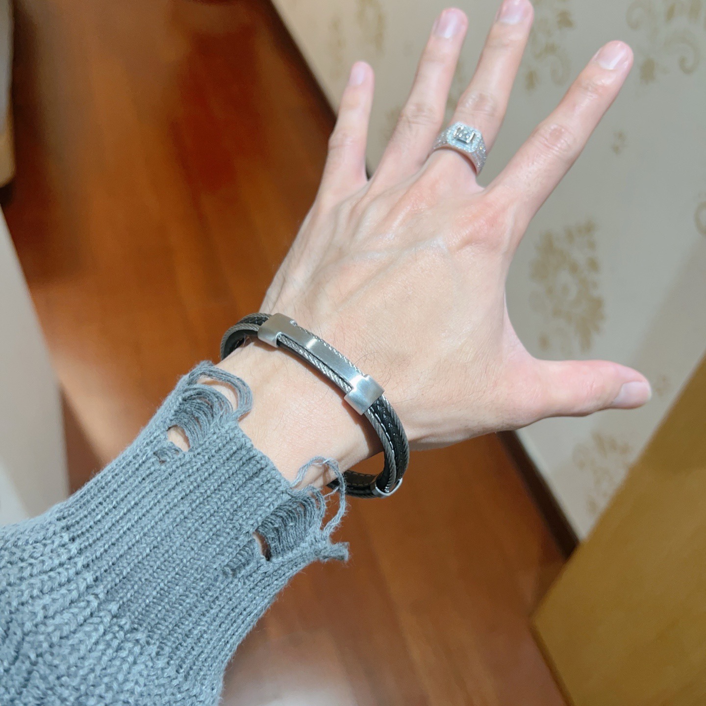 에르메스(HERMES) 가죽 스트랩 팔찌 악세사리