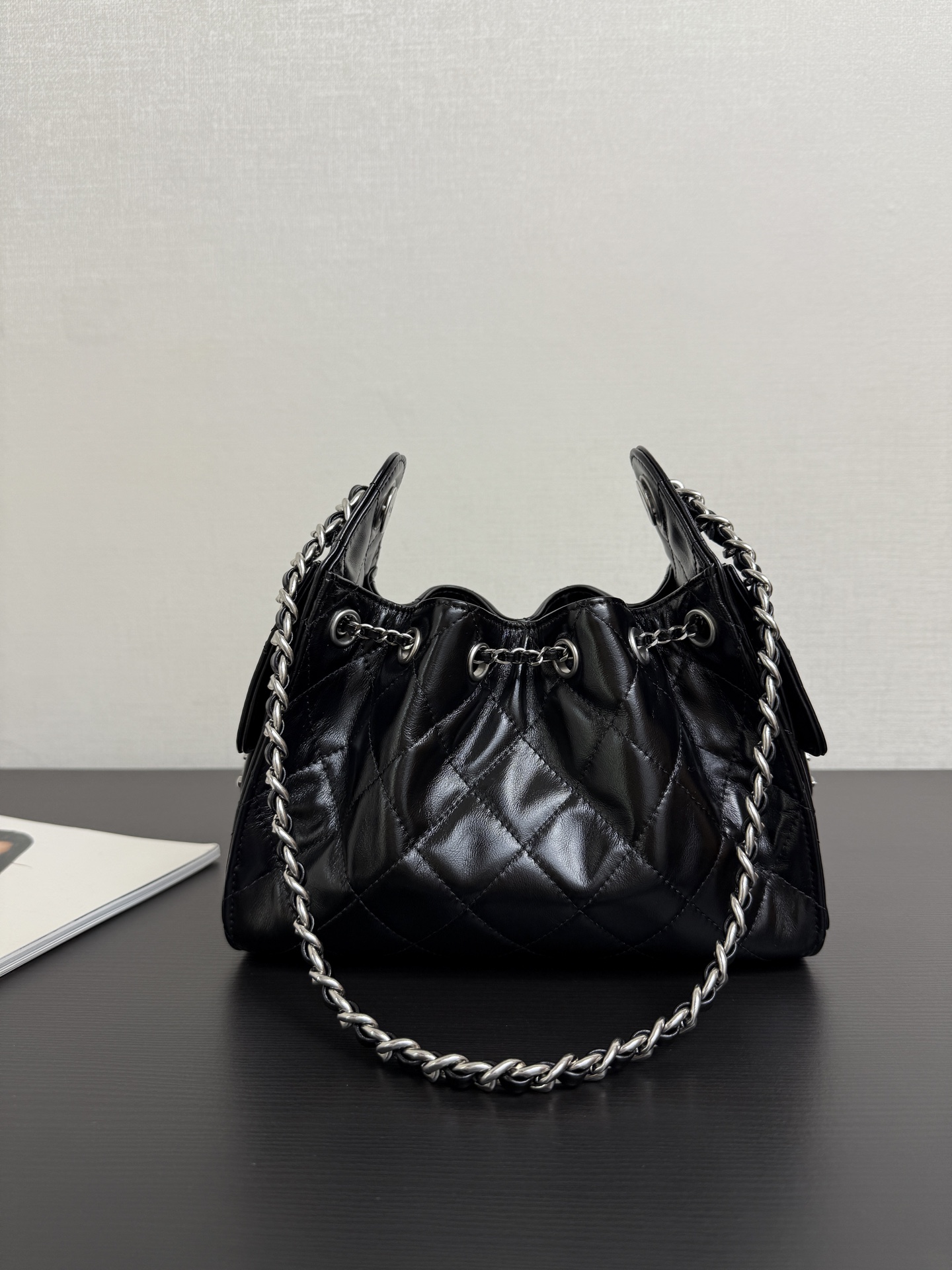 샤넬(Chanel) 26C 버킷 드로스트링 백 가방 미니