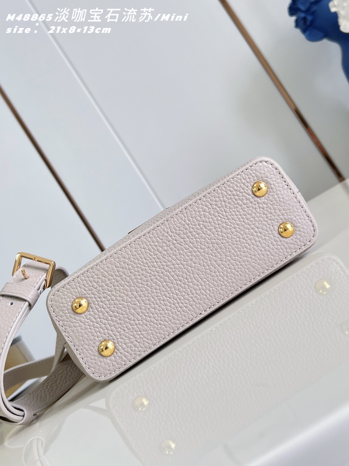 루이비통(Louis Vuitton) LV 카퓌신(Capucines) 토트백 숄더백 가방 미니