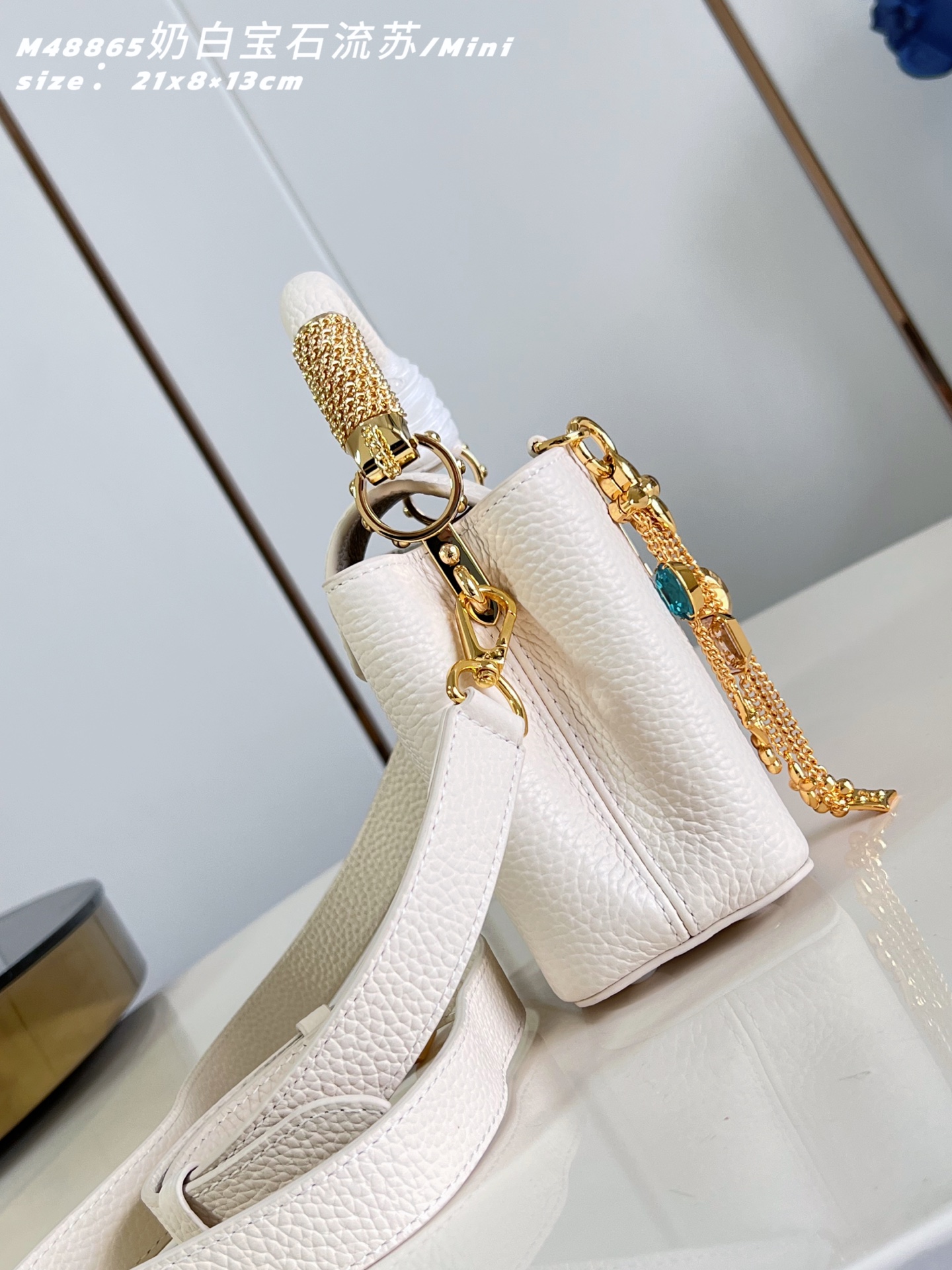 루이비통(Louis Vuitton) LV 카퓌신(Capucines) 숄더백 토트백 가방 미니