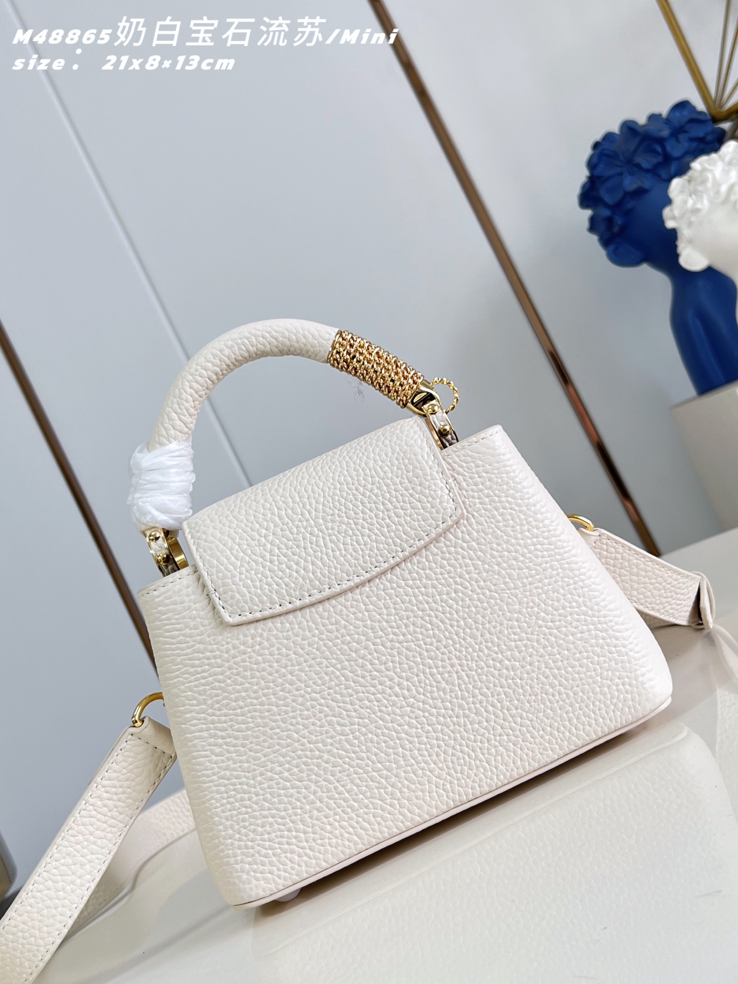 루이비통(Louis Vuitton) LV 카퓌신(Capucines) 숄더백 토트백 가방 미니