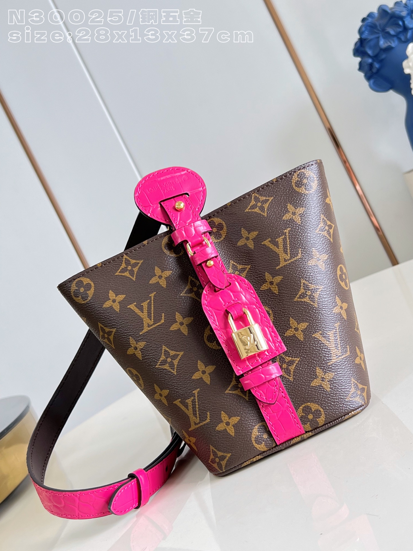 루이비통(Louis Vuitton) LV 올 인(All In) BB 버킷백 숄더백 가방