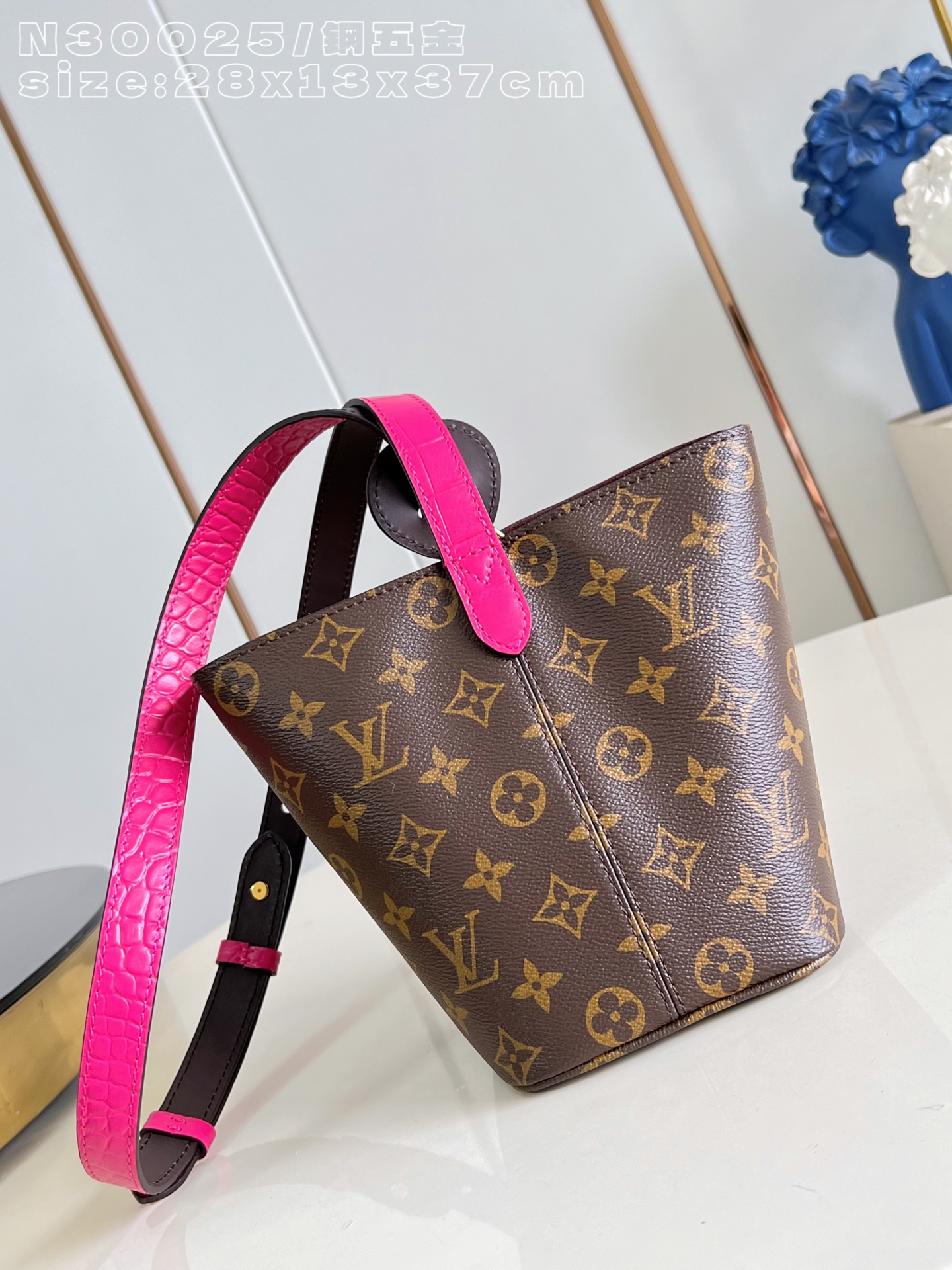 루이비통(Louis Vuitton) LV 올 인(All In) BB 버킷백 숄더백 가방
