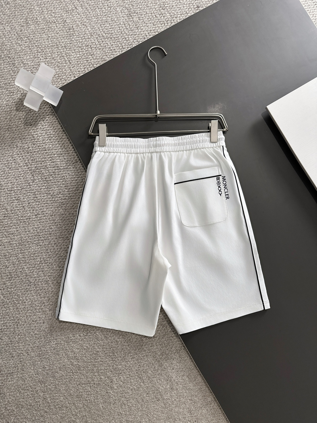 몽클레어 몽클레르(MONCLER) 자카드 패턴 쇼츠 팬츠 의류