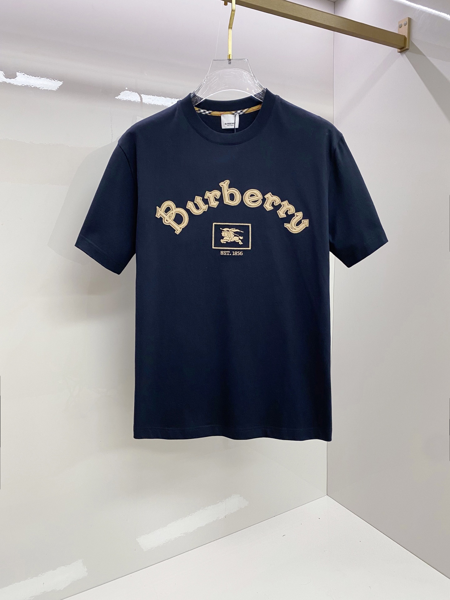버버리(BURBERRY) 시그니처 로고 반팔 티셔츠 의류
