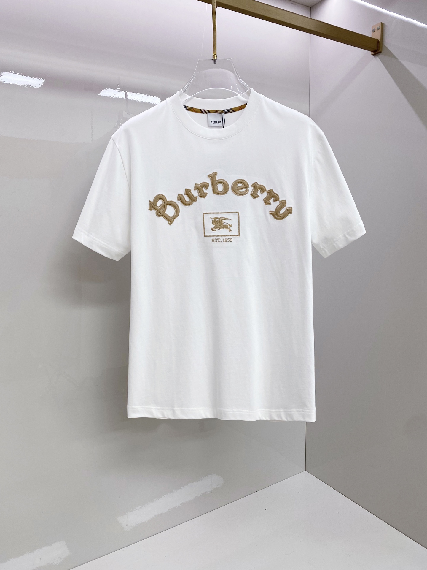버버리(BURBERRY) 시그니처 로고 반팔 티셔츠 의류