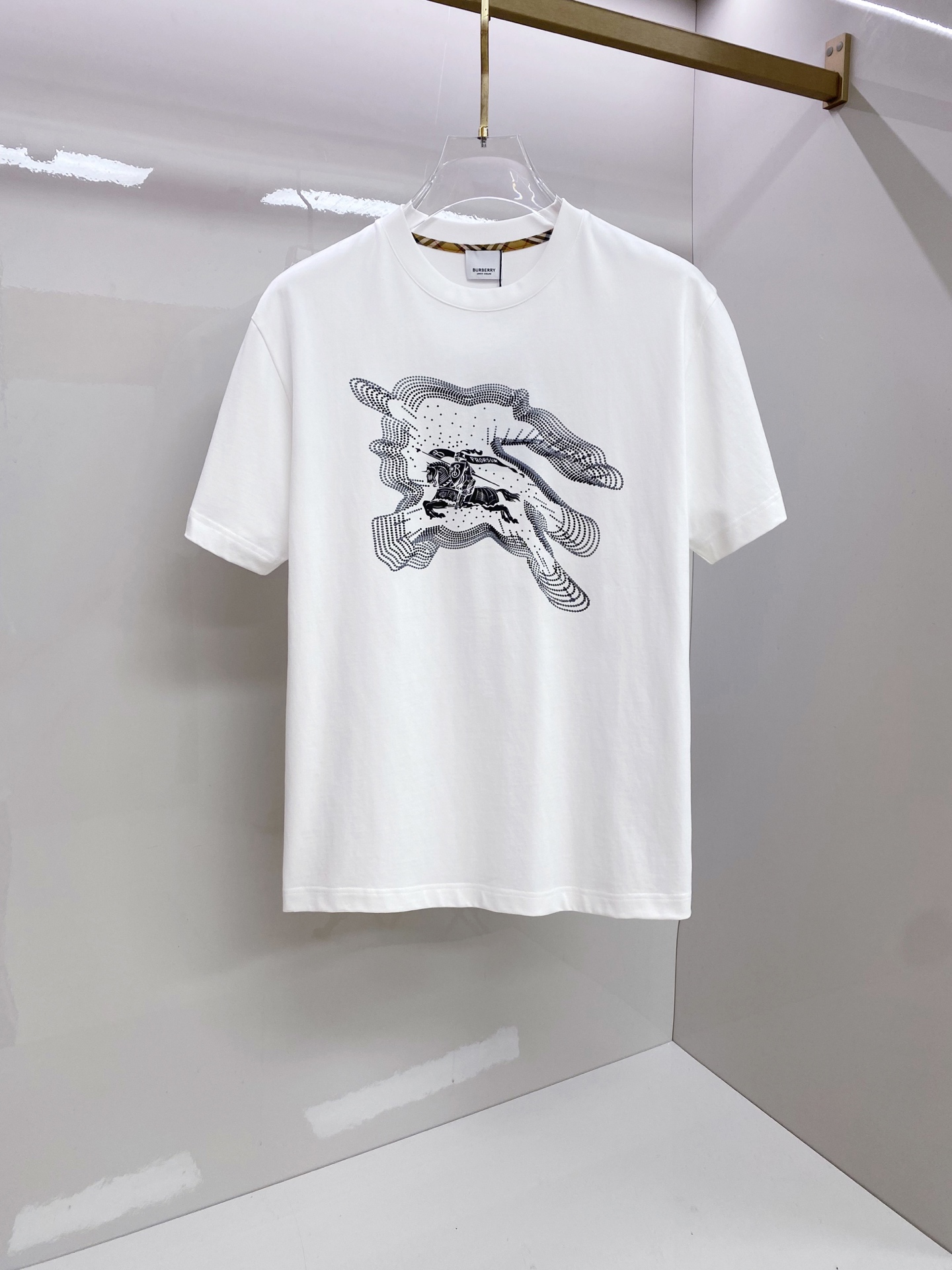 버버리(BURBERRY) 클래식 로고 반팔 티셔츠 의류