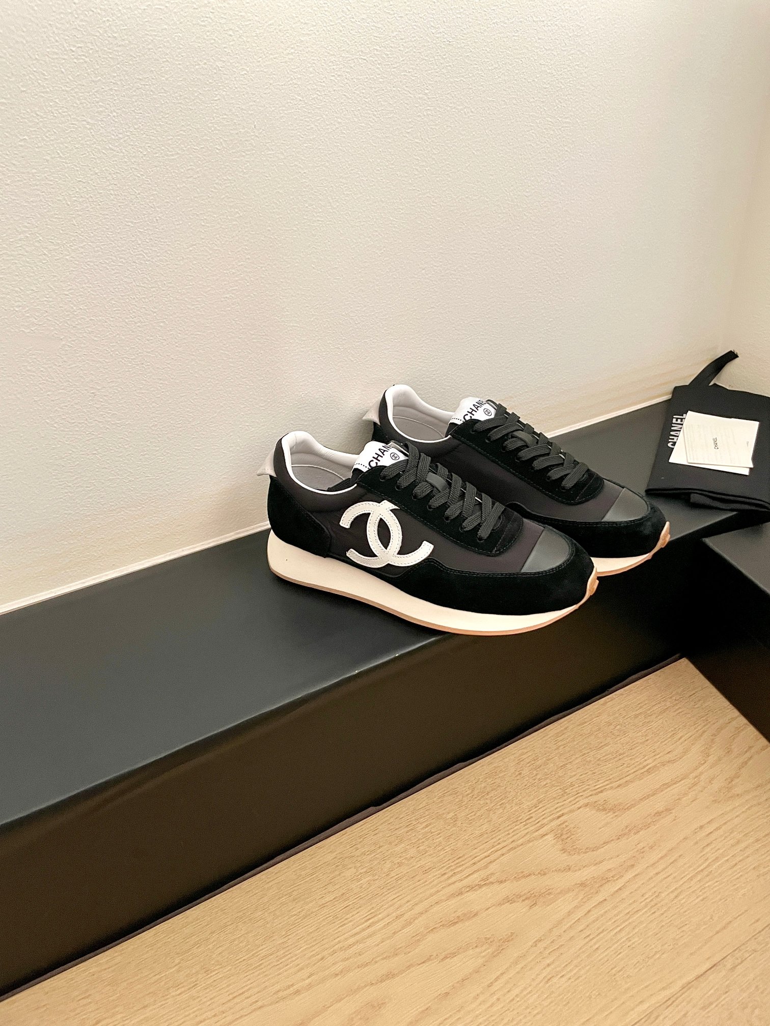 샤넬(CHANEL) 판다 컬러 독일군 스니커즈 신발