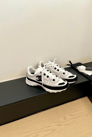 샤넬(CHANEL) 레트로 러닝 스니커즈 신발