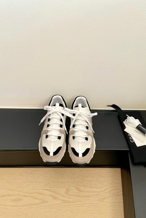 샤넬(CHANEL) 레트로 러닝 스니커즈 신발