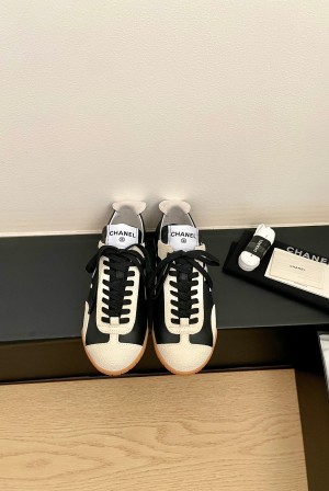 샤넬(CHANEL) 클래식 독일군 스니커즈 신발