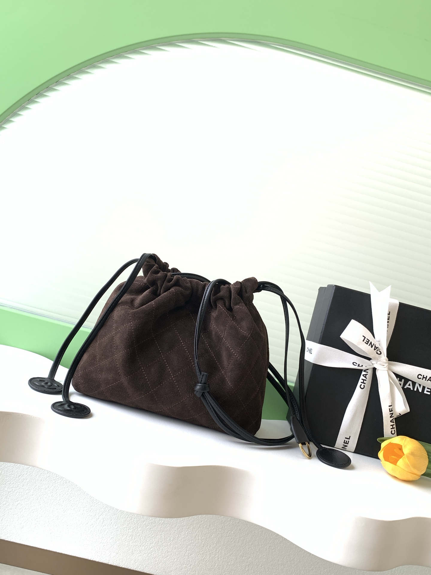 샤넬(Chanel) 럭키백(복주머니) 퀼팅 드로스트링 버킷백 가방