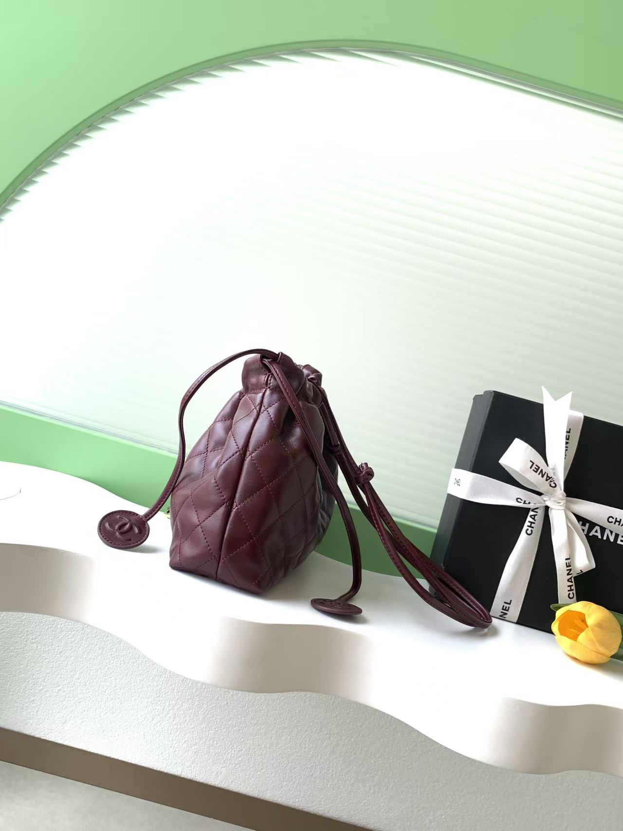 샤넬(Chanel) 럭키백(복주머니) 퀼팅 드로스트링 버킷백 가방 소프트 레더