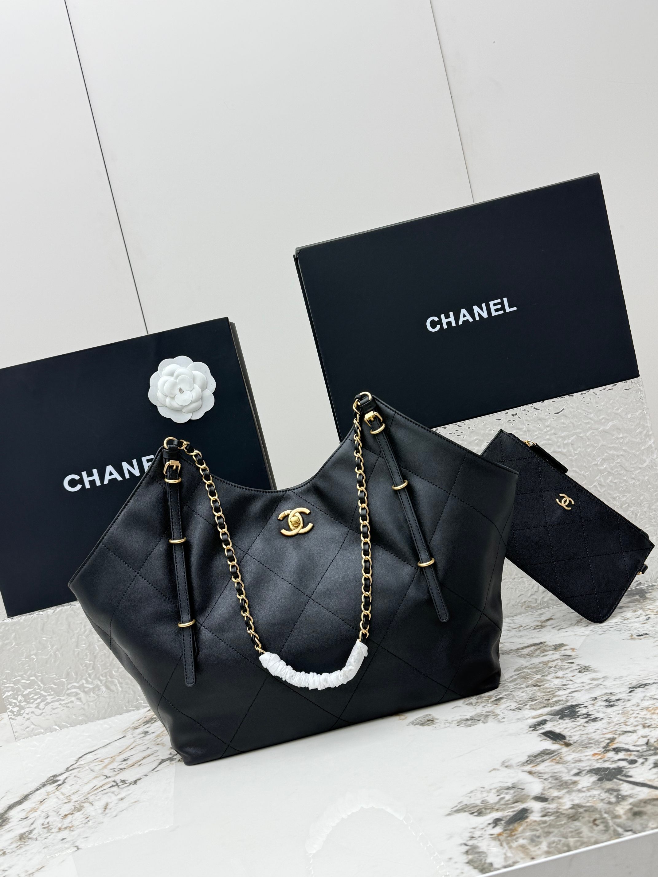 샤넬(Chanel) 쇼퍼 토트백 가방 - 라지