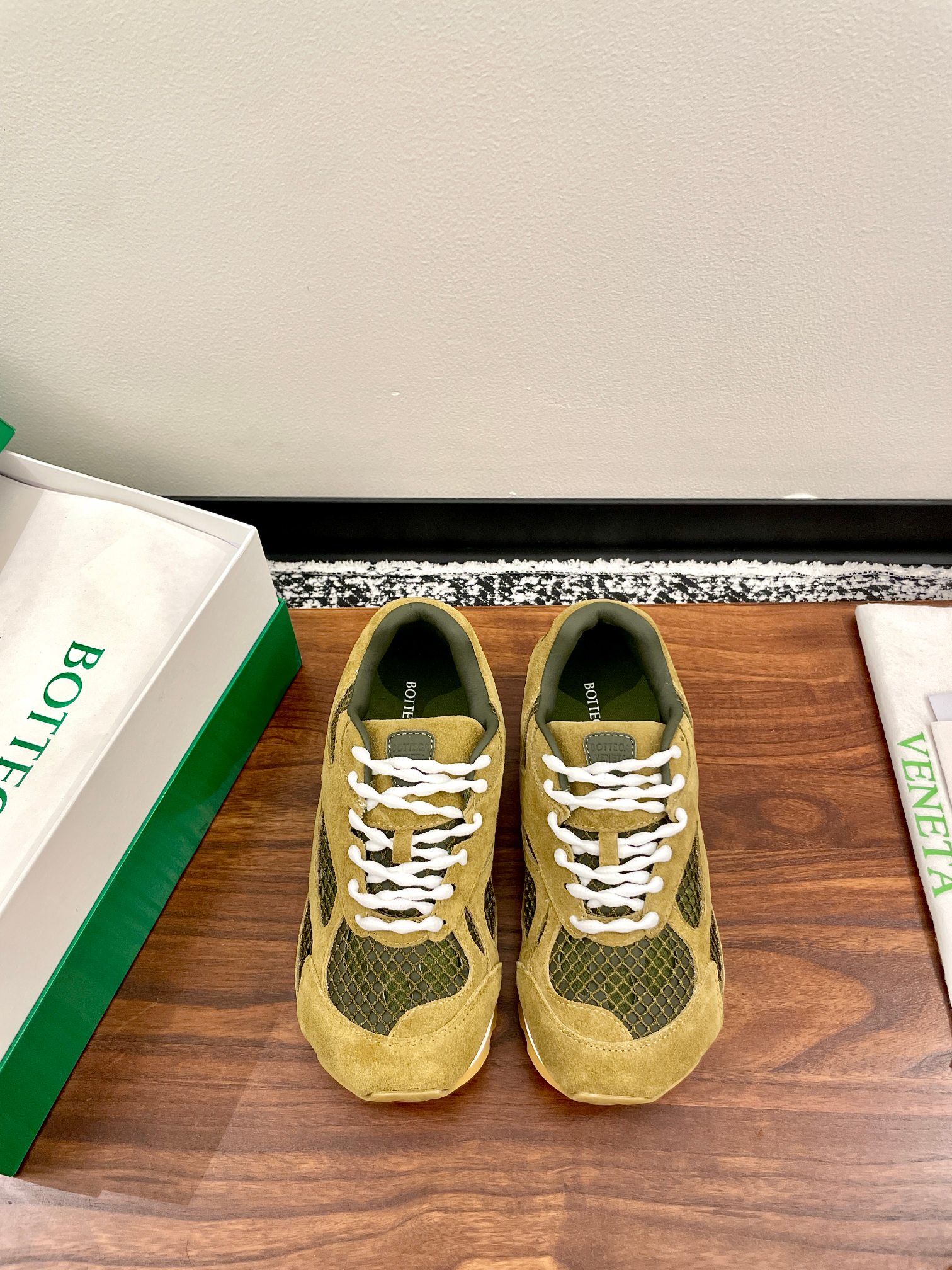 보테가베네타(BOTTEGA VENETA) 오르빗 스니커즈 신발