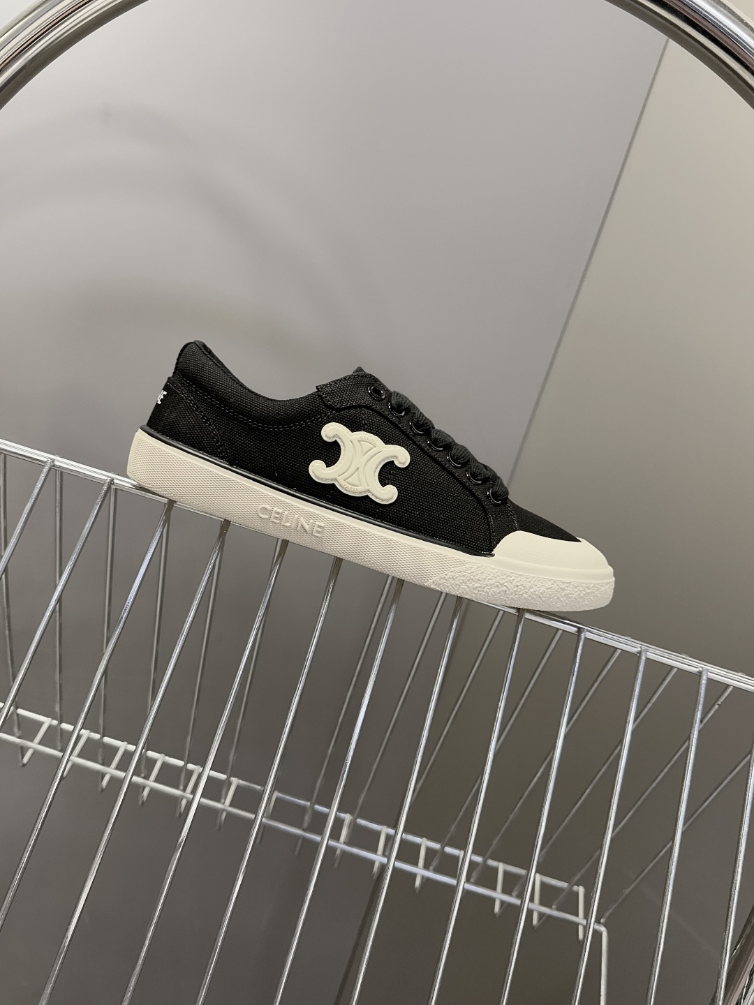 셀린느(CELINE) 트리옹프 스니커즈 신발