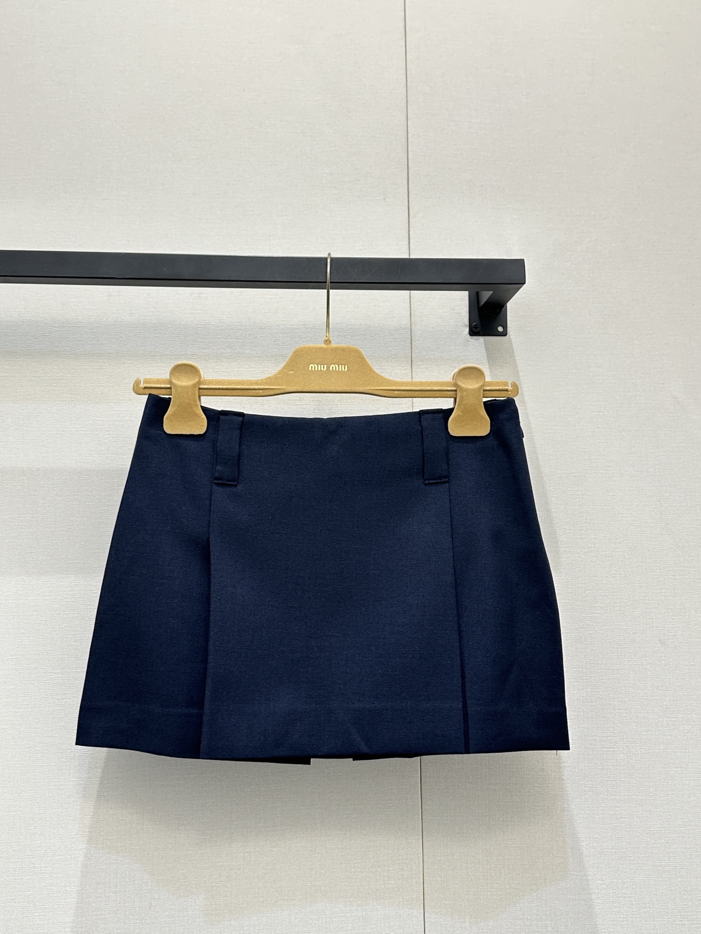 미우미우(MIU MIU) 로고 자수 A라인 스커트 의류