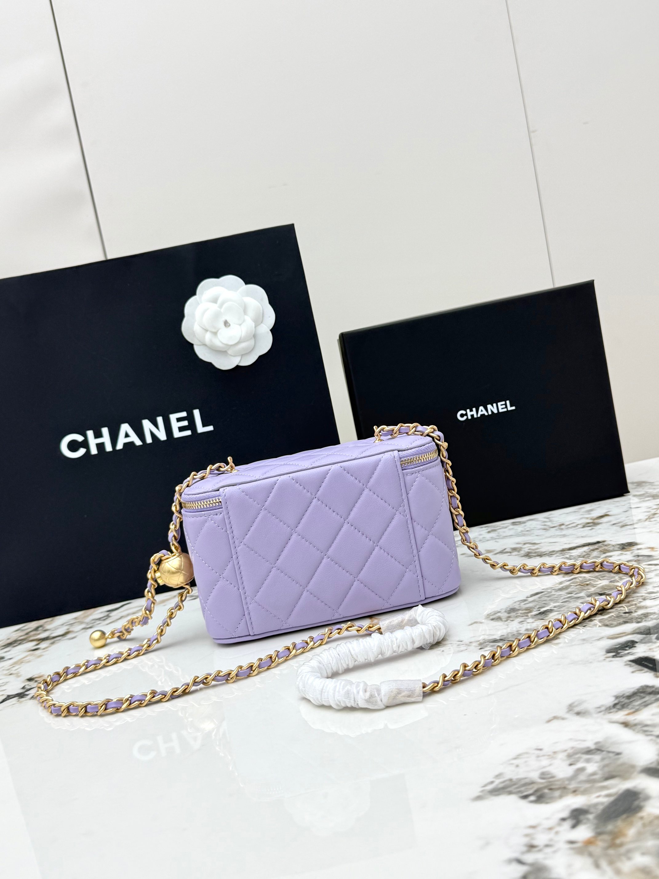 샤넬(Chanel) 24K 금볼 베니티 체인백 파우치백 가방 - 라지