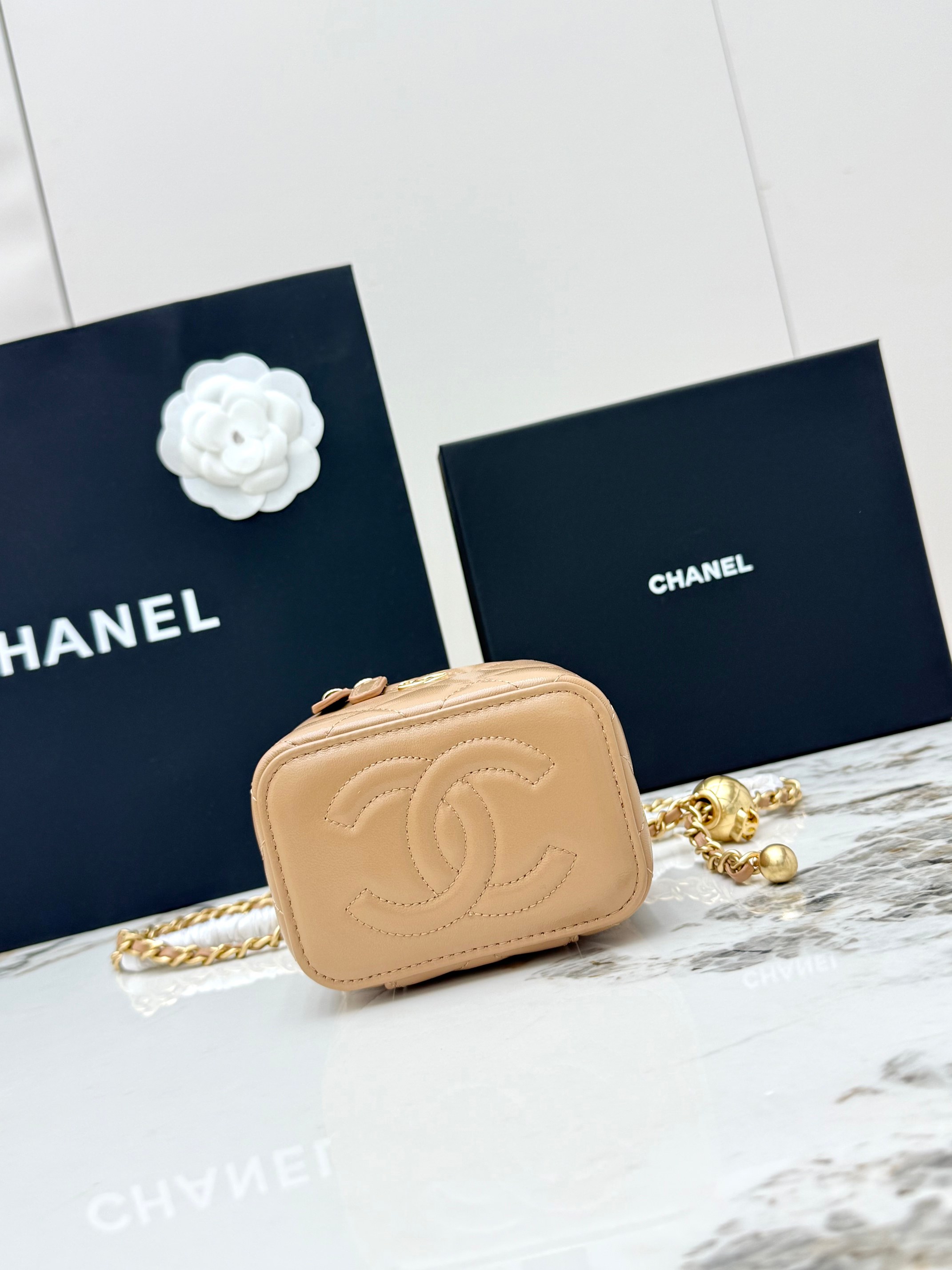 샤넬(Chanel) 21C 금볼 베니티 체인백 파우치백 가방 - 스몰