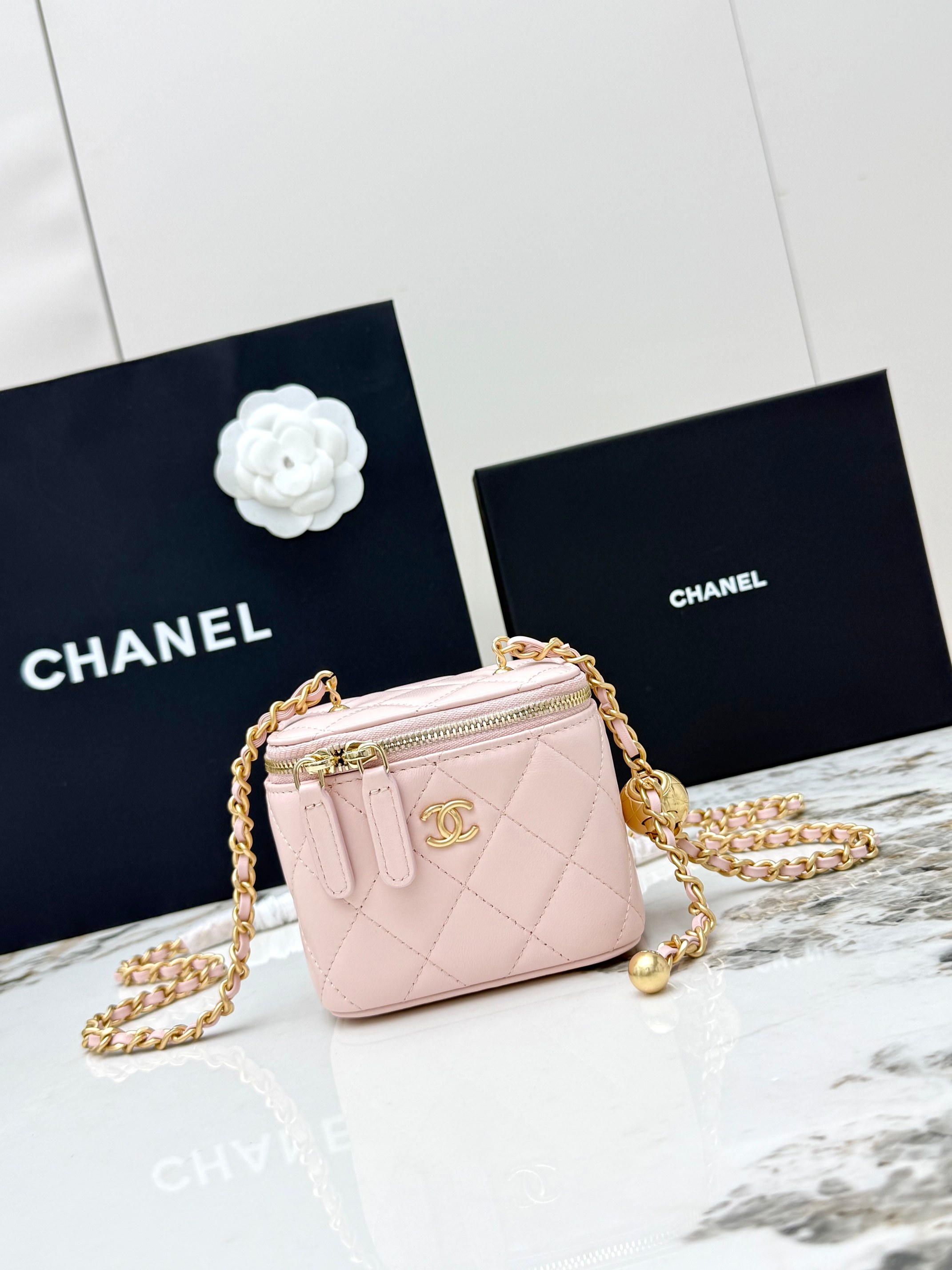 샤넬(Chanel) 21C 금볼 베니티 체인백 파우치백 가방 - 스몰