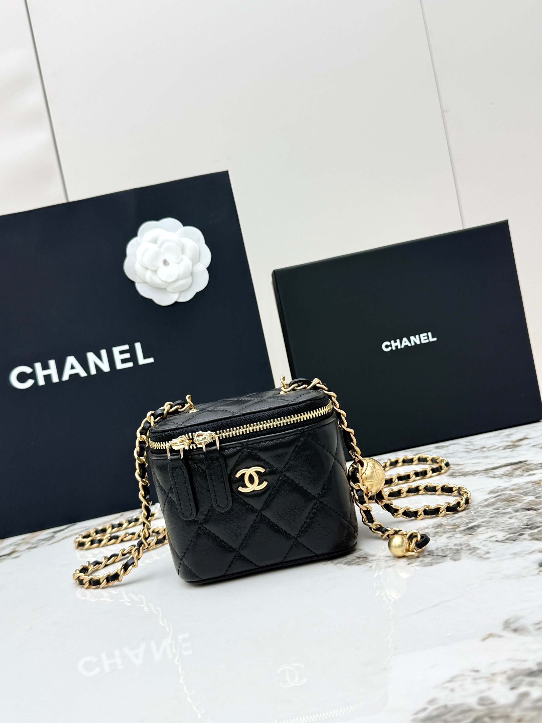샤넬(Chanel) 21C 금볼 베니티 체인백 파우치백 가방 - 스몰