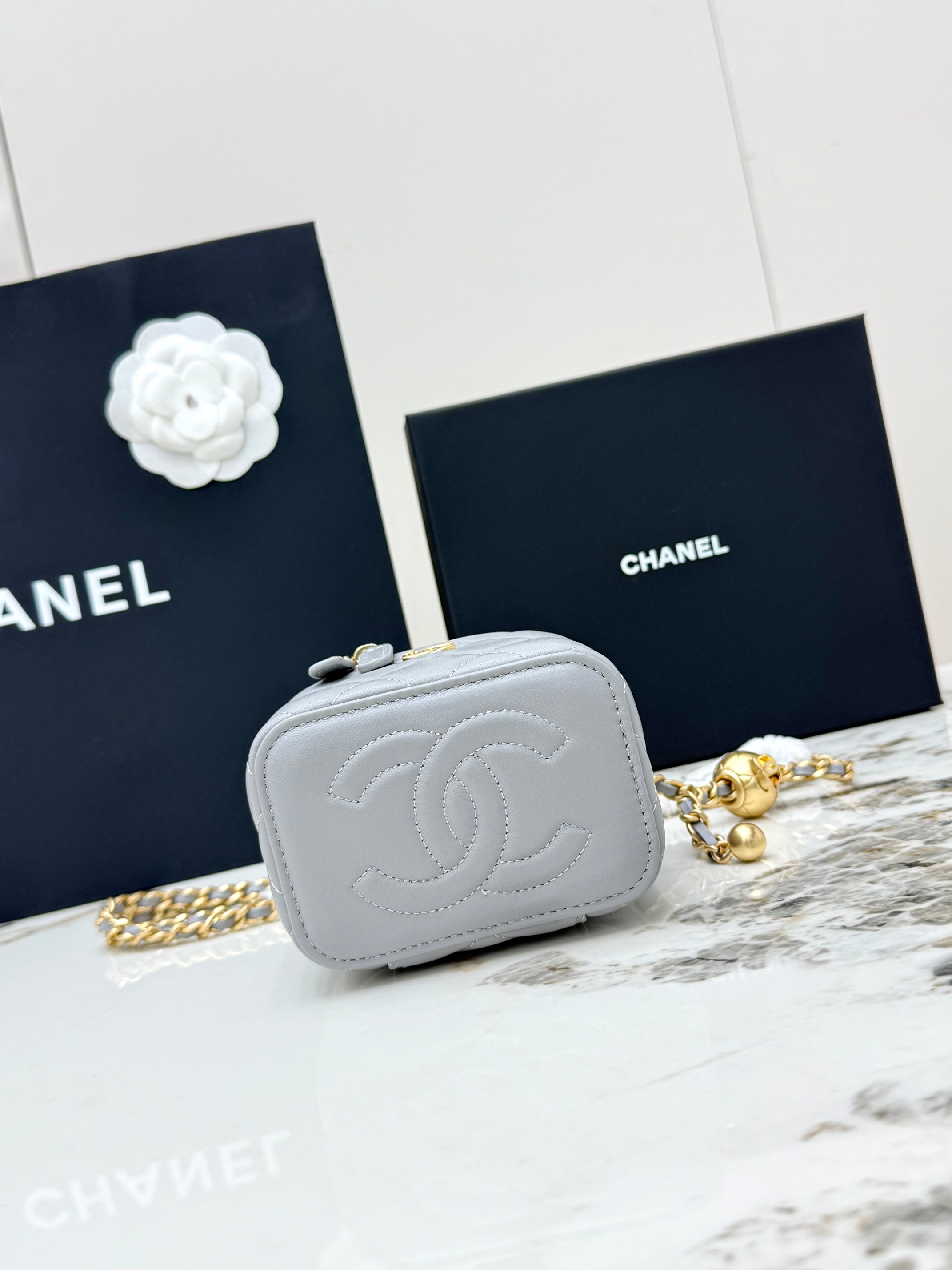 샤넬(Chanel) 21C 금볼 베니티 체인백 파우치백 가방 - 스몰