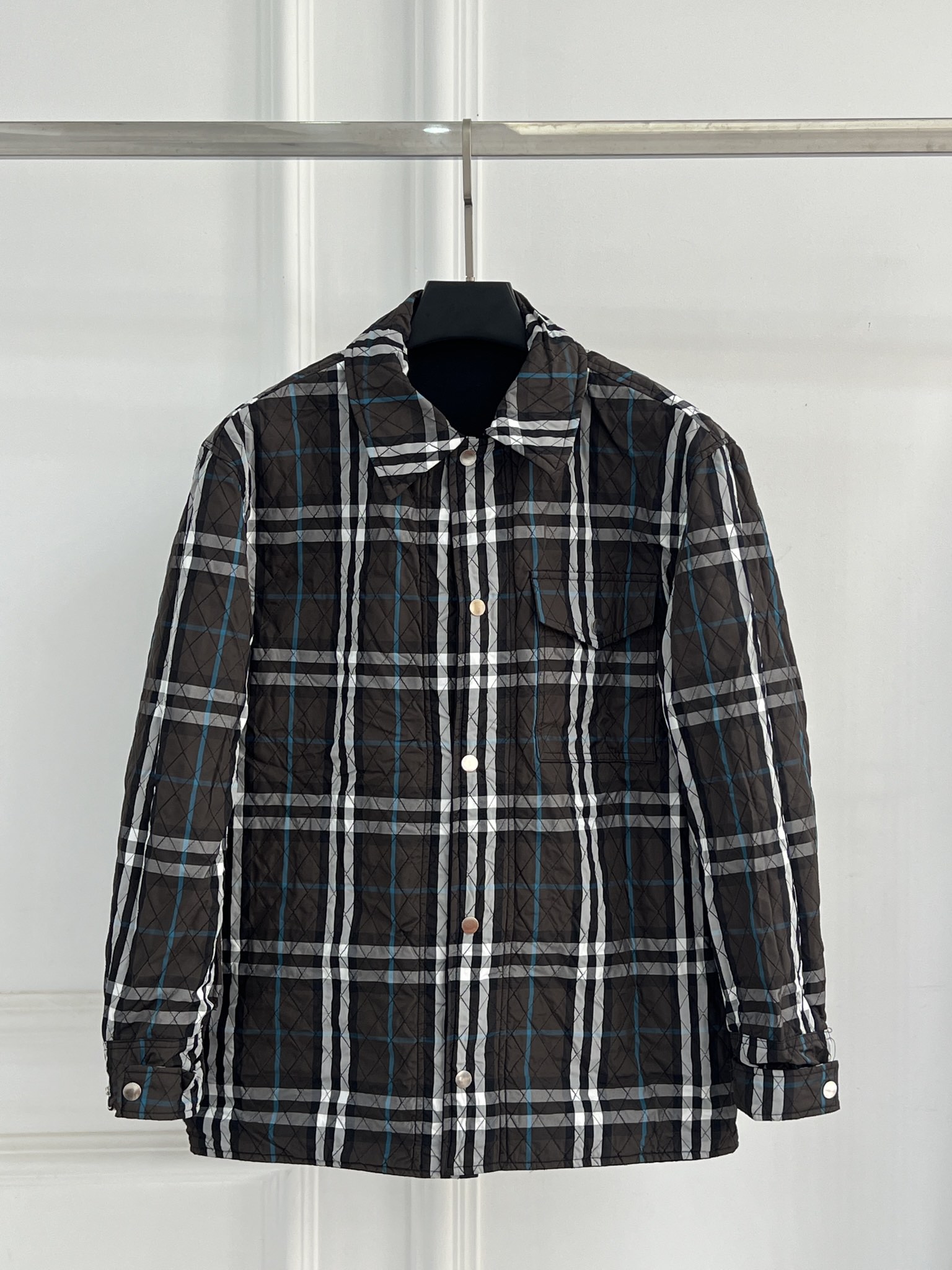 버버리(BURBERRY) 리버서블 체크 퀼팅 패딩 자켓 의류