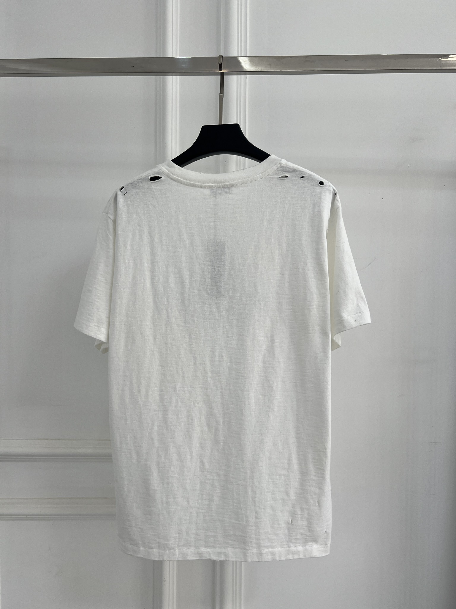 디올(DIOR) 체인 자수 로고 코튼 티셔츠 의류