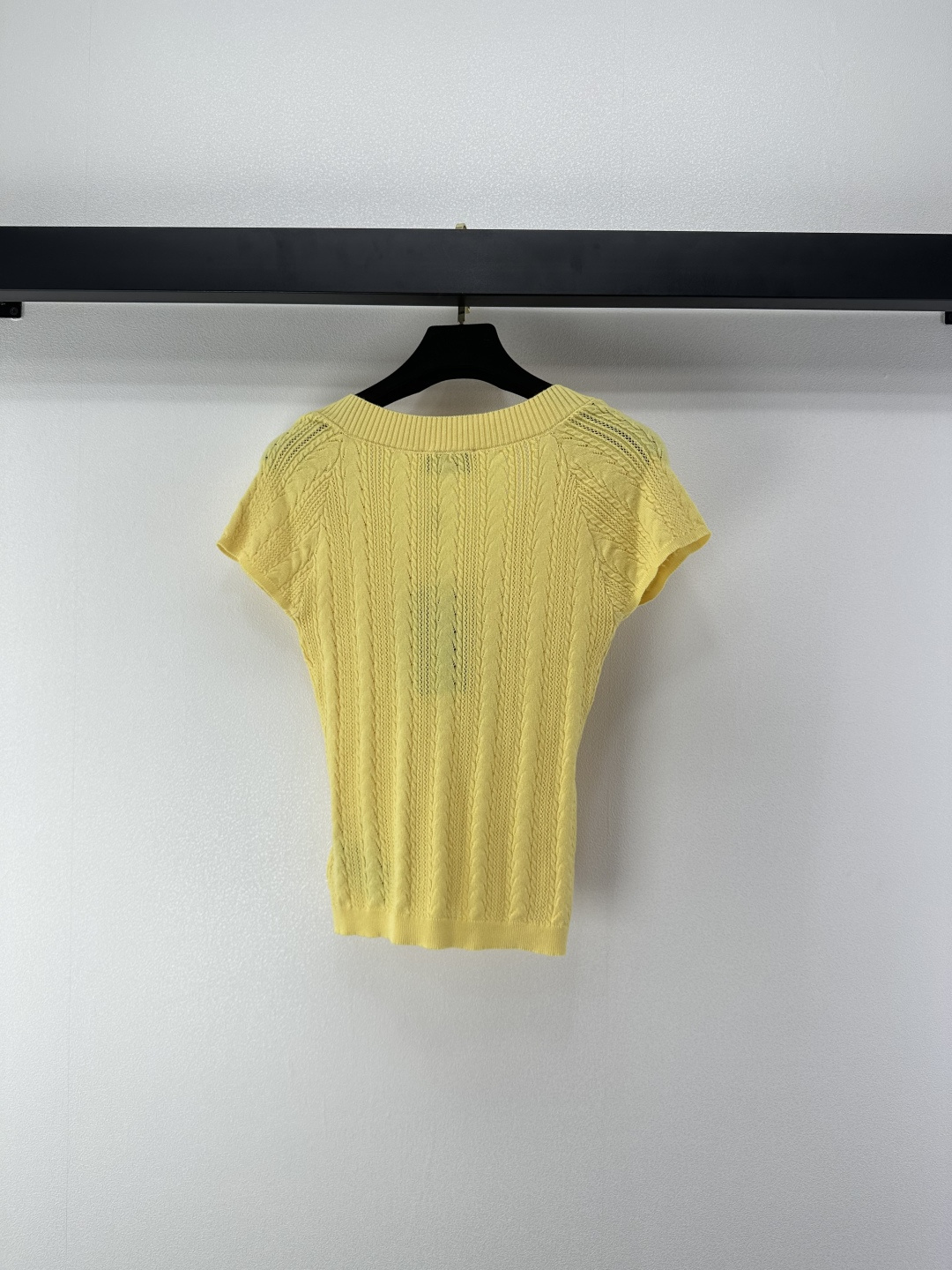 YSL 생로랑 V넥 펀칭 케이블 니트 반팔 의류