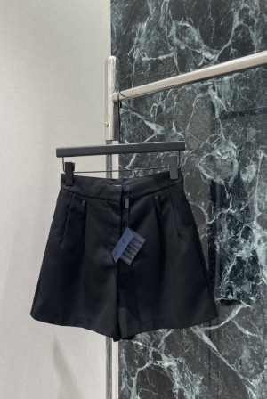 Prada 프라다 입체 핀턱 와이드 숏 팬츠 바지 의류