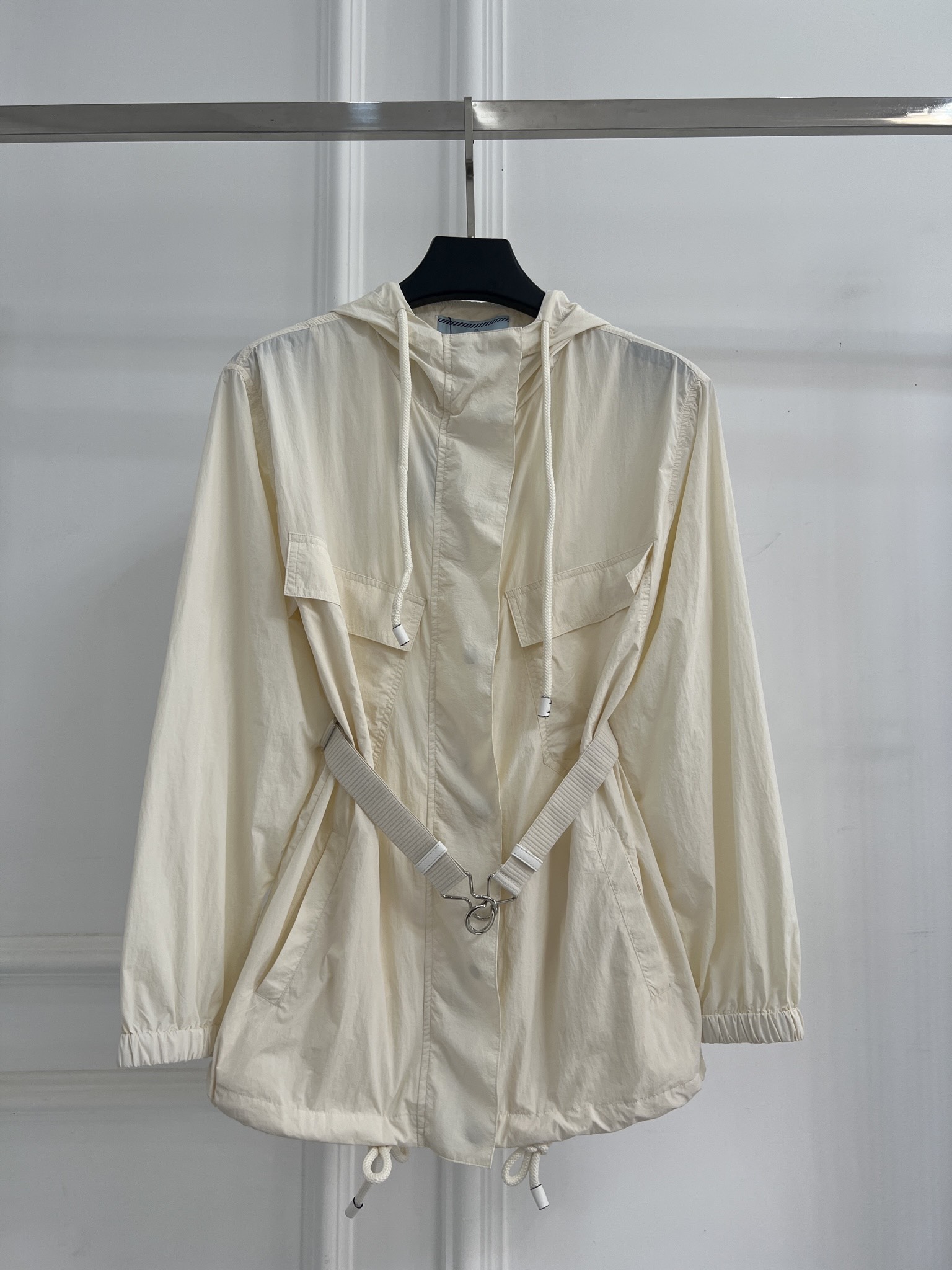 프라다(PRADA) 벨트 윈드브레이커 자켓 의류