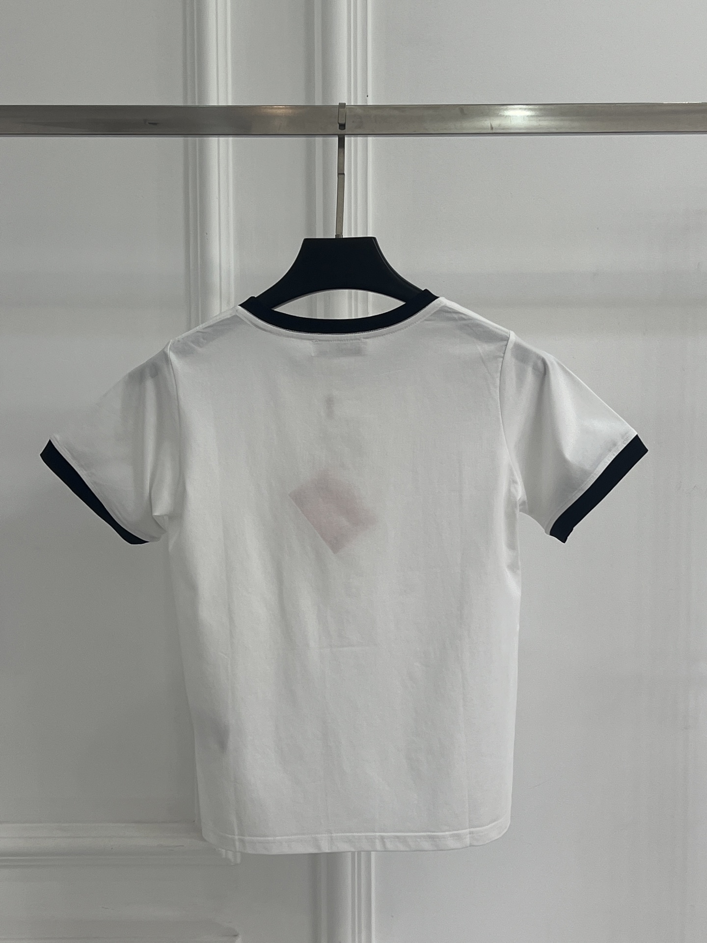 미우미우(MIU MIU) 배색 로고 반팔 티셔츠 의류