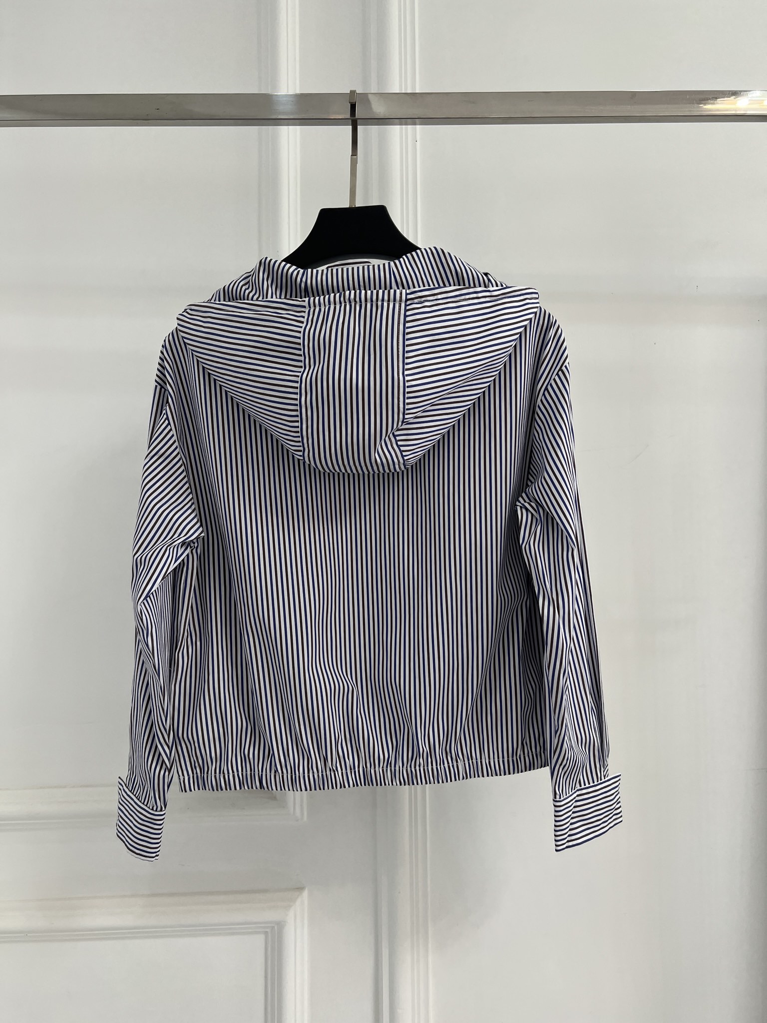 프라다(PRADA) 로고 스티치 디테일 자켓 의류