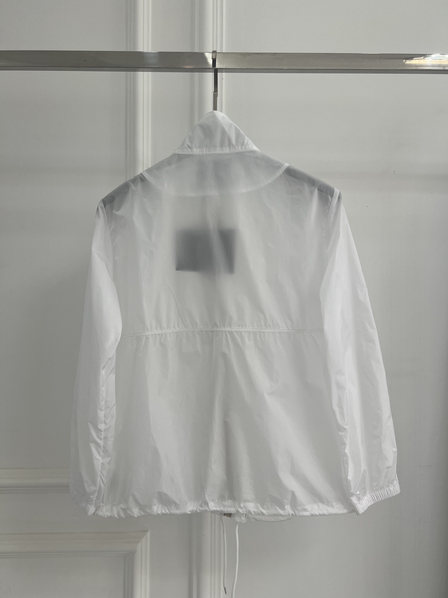 프라다(PRADA) 리사이클 나일론 집업 자켓 의류