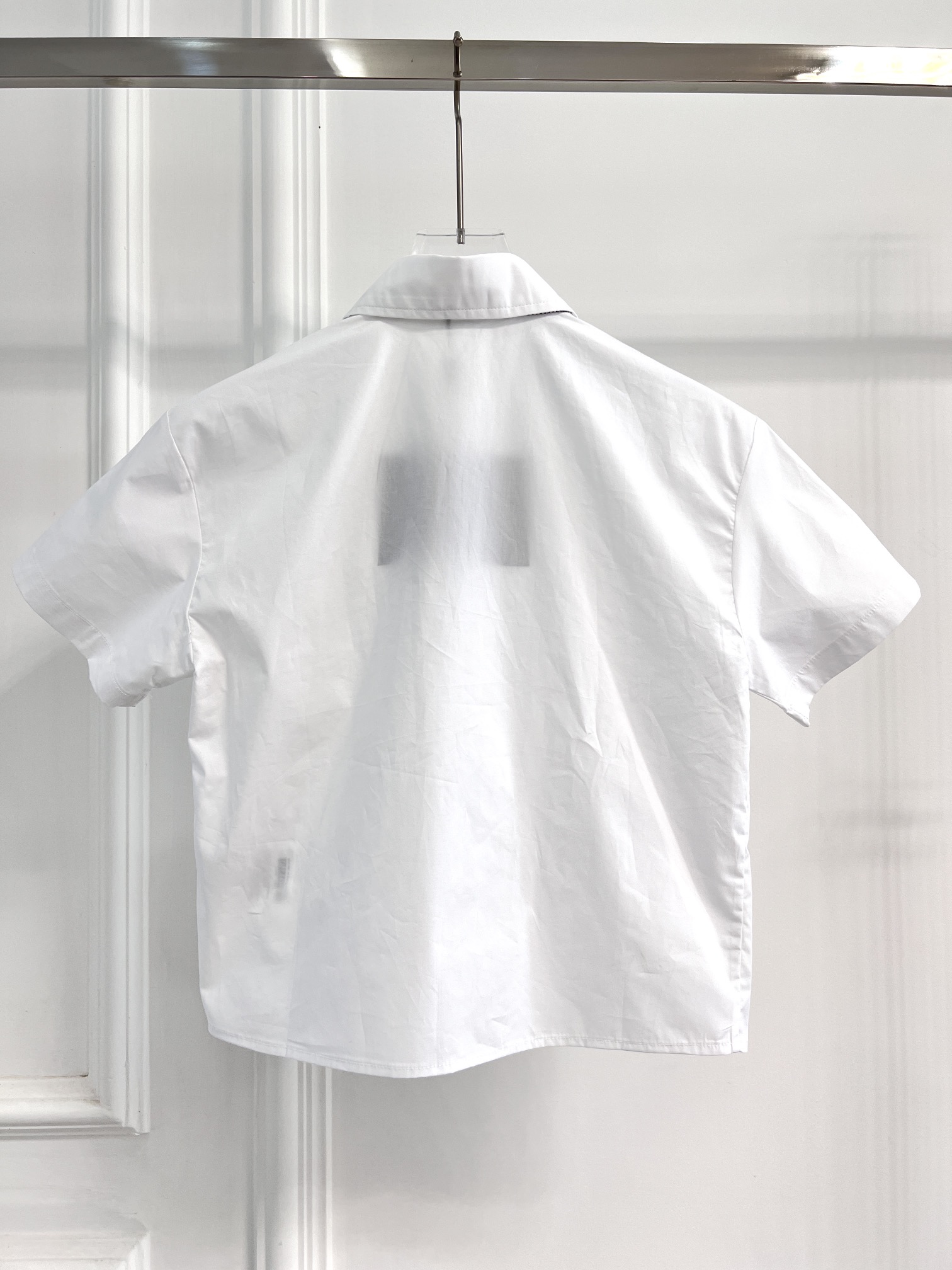 프라다(PRADA) 삼각 로고 코튼 반팔 셔츠 의류