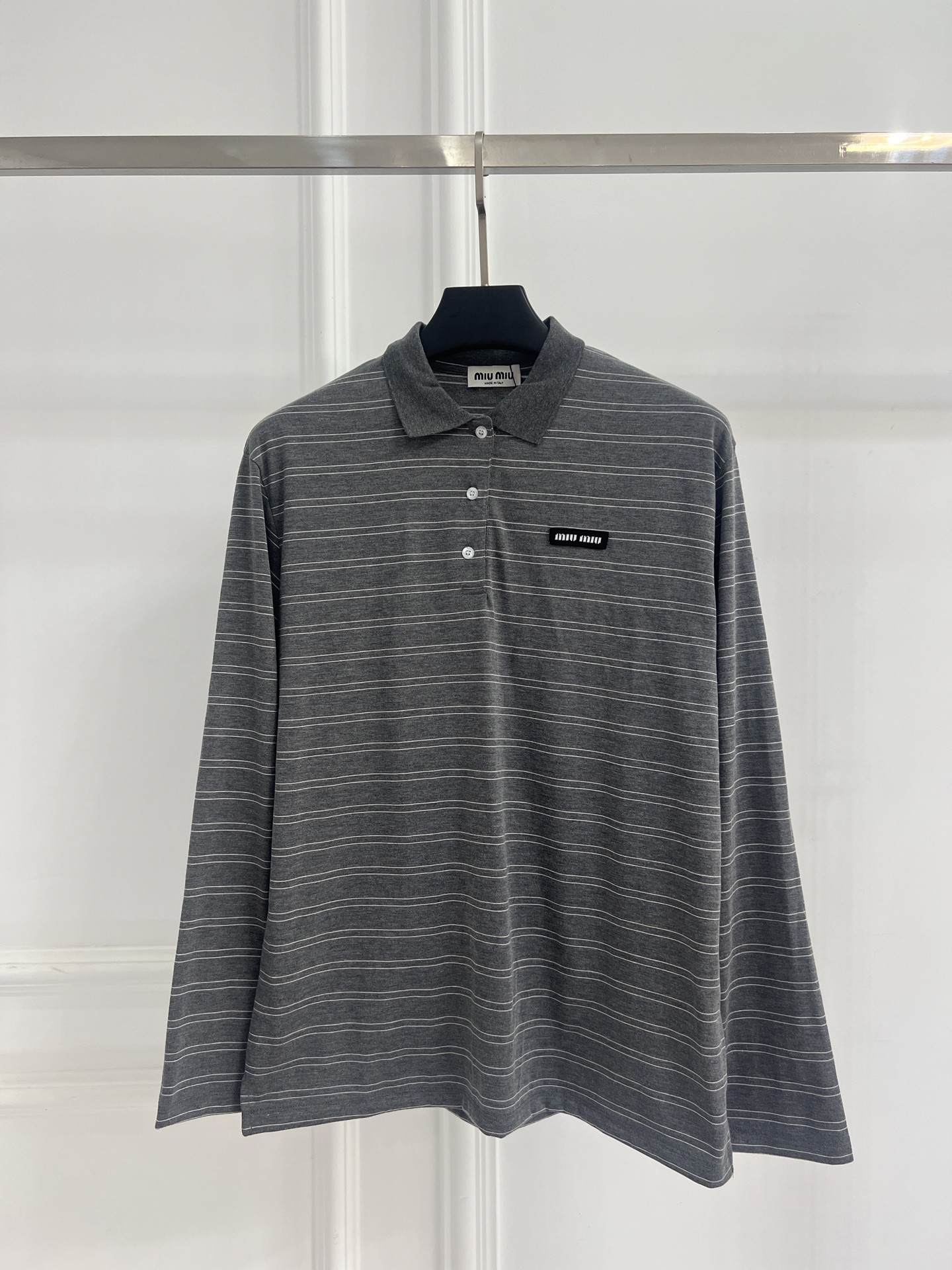 미우미우(MIU MIU) 스트라이프 폴로 니트 의류